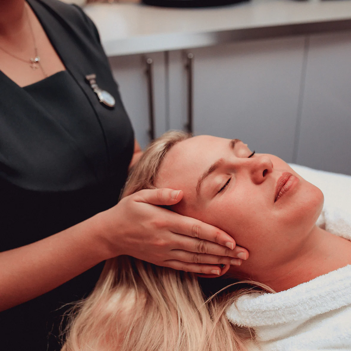 Course Offer - PURE Deluxe Facial (30 min) - 6 for 4